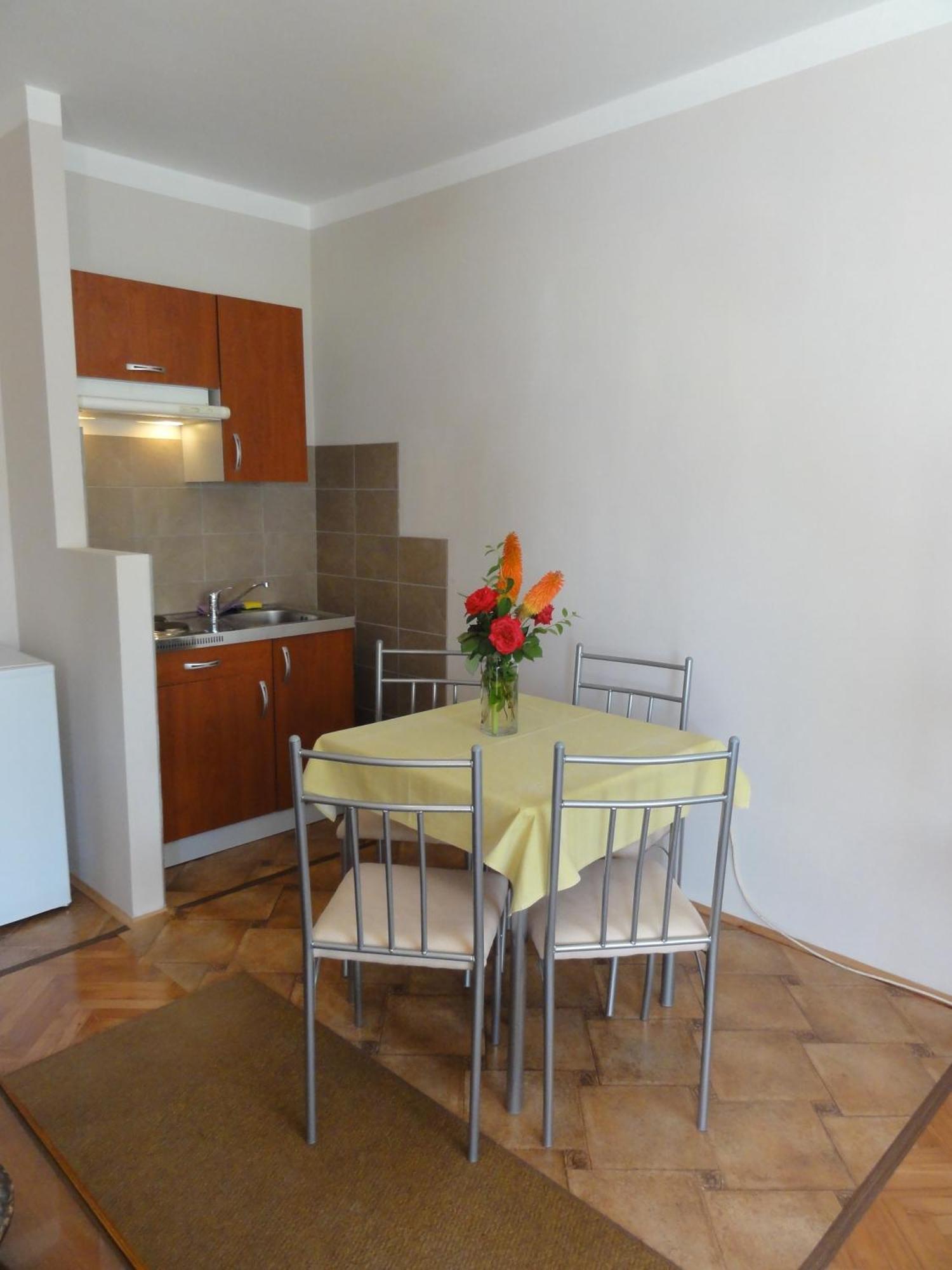 Guest Accommodation Neno ซาดาร์ ภายนอก รูปภาพ